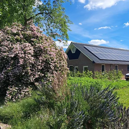 Feriehus Erve Lindehof *