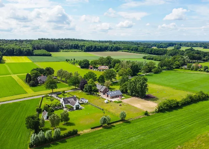 Erve Lindehof Semesterbostad